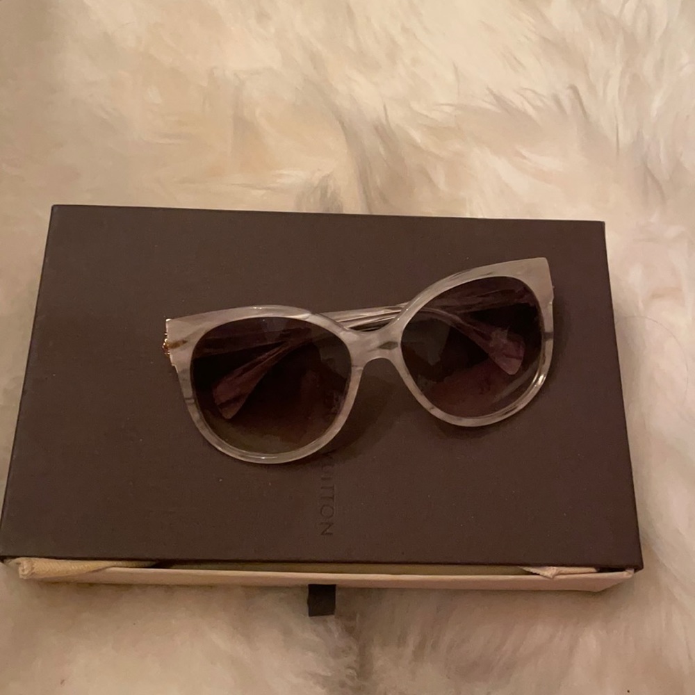 Sunglasses alexander Mqueen